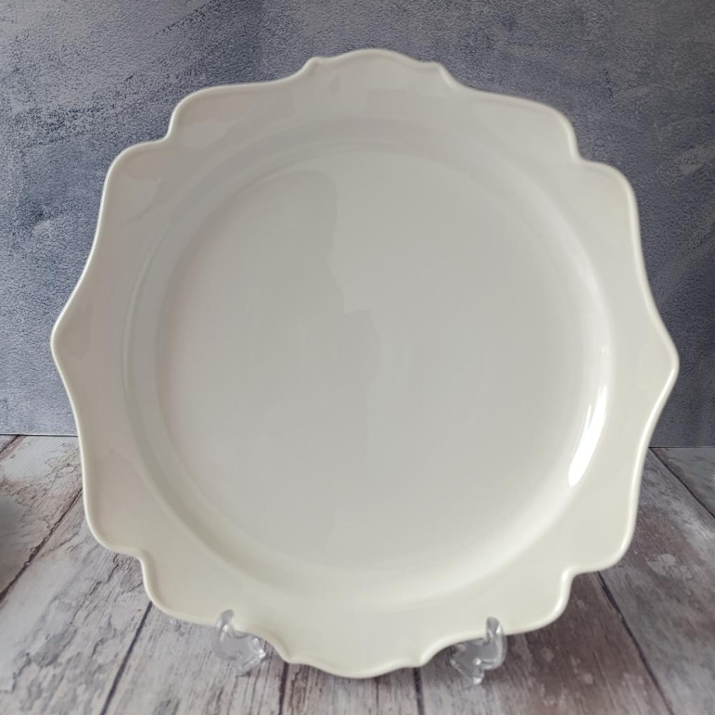 PLATO BASE LAIA 33*3.5CM     PORCELANA - MarkoRegalos