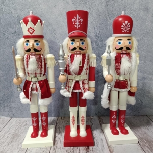 CASCANUECES RED _1